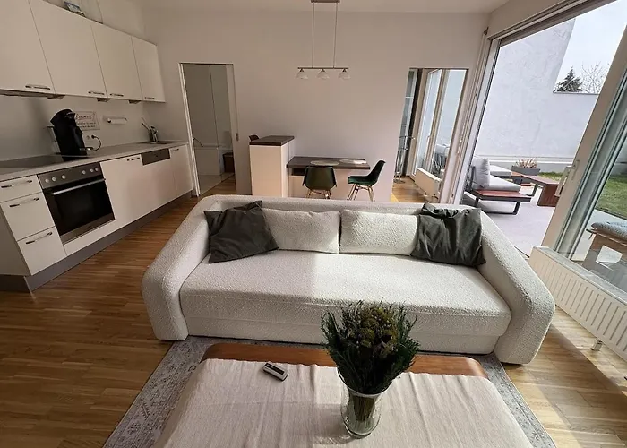 Appartement Quiet And Central, Modern At U1, With Garden & Parking