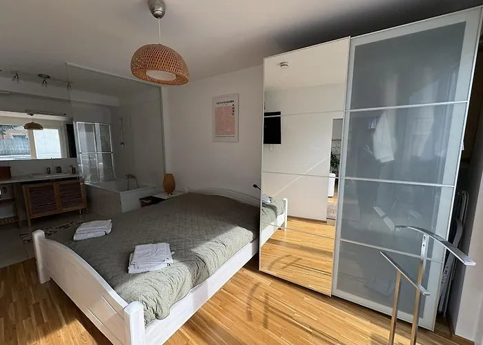 Quiet And Central, Modern At U1, With Garden & Parking Appartement *
